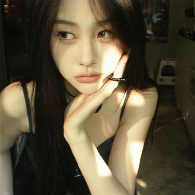 玉女撩春